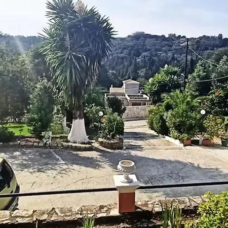 Nina Agios Georgios Pagon